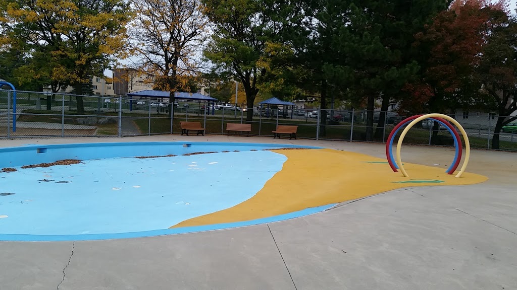 Saint Claude Park | 99 7e Rue, Laval, QC H7N 2C8, Canada | Phone: (450) 662-5054