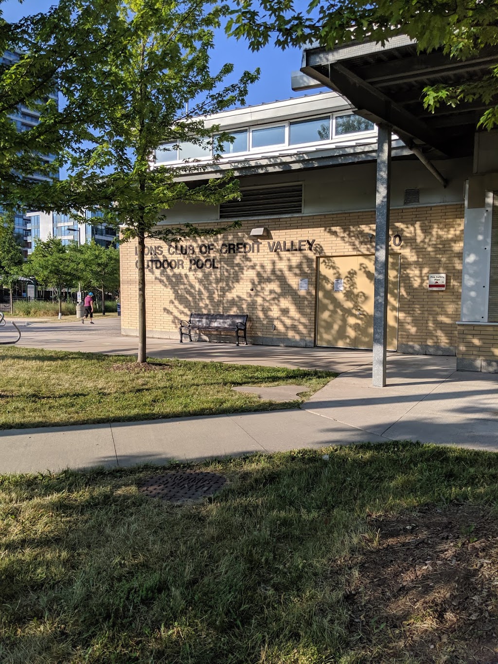 Mississauga City Hall Facility | 20 Rosewood Ave, Mississauga, ON L5G 3H9, Canada | Phone: (905) 615-4100