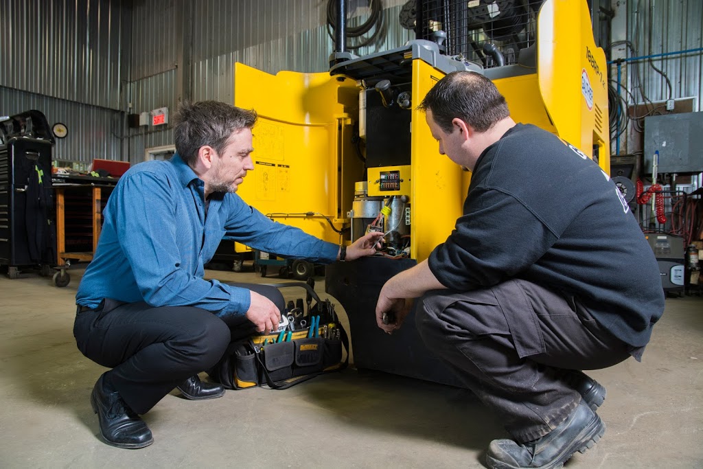 Gauthier Chariots Elevateurs | 4 Rue du Parc, Warwick, QC J0A 1M0, Canada | Phone: (819) 358-4050