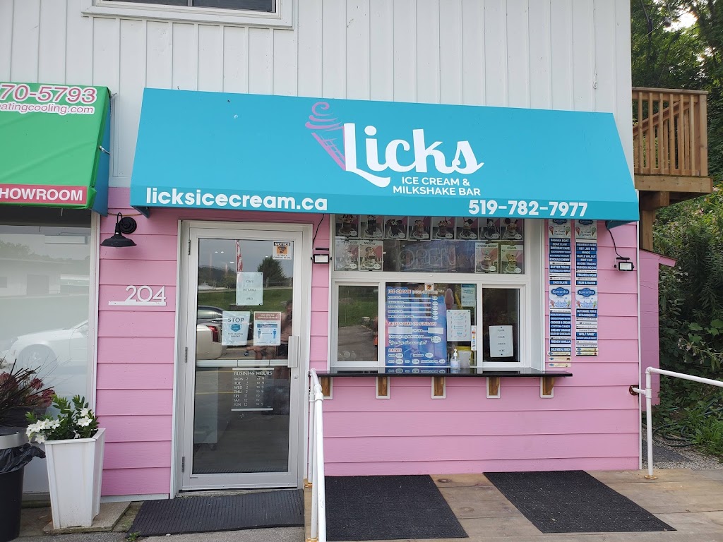 Licks Ice Cream & Milkshake Bar | 204 Carlow Rd, Port Stanley, ON N5L 1C5, Canada | Phone: (519) 782-7977