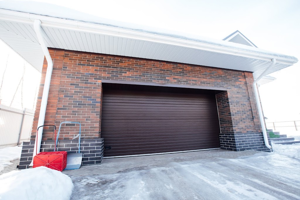 DoorMaster | 5525 Trent Ave, Côte Saint-Luc, QC H4W 2B8, Canada | Phone: (514) 613-8854