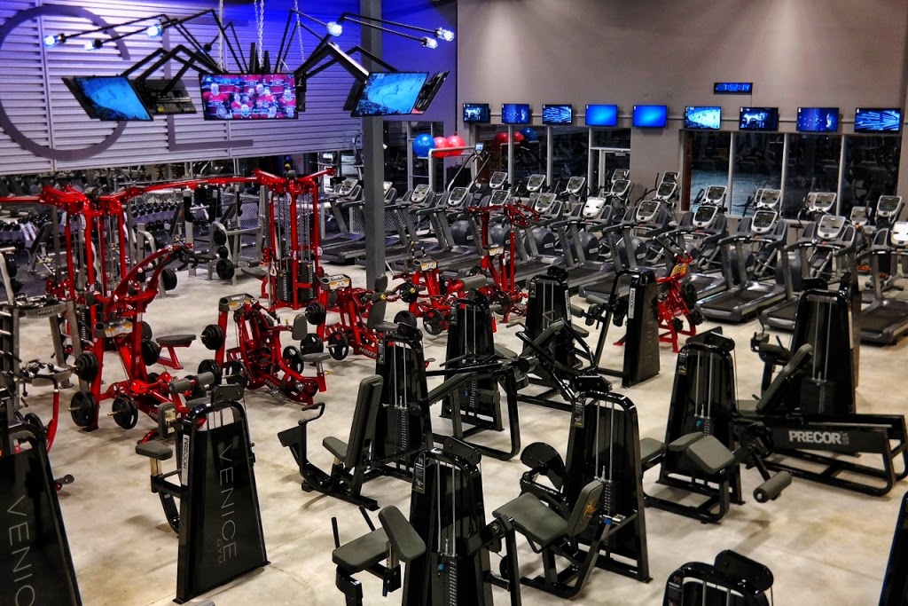 Levis Venice Gym | 1986 5e Rue, Saint-Romuald, QC G6W 5M6, Canada | Phone: (418) 839-1110