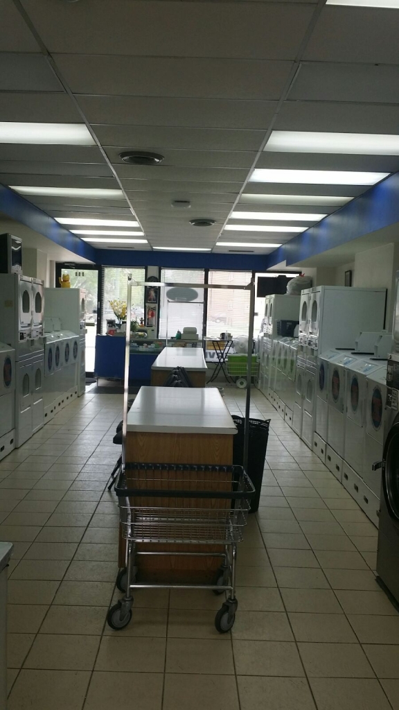 Tip Top Coin Laundry | 298 St Annes Rd, Winnipeg, MB R2M 4Z5, Canada | Phone: (204) 256-5144