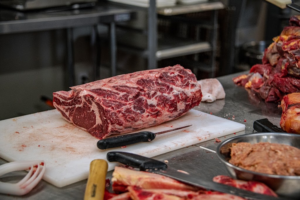 The Country Butcher | 1430 Errington Rd, Errington, BC V0R 1V0, Canada | Phone: (250) 937-2664