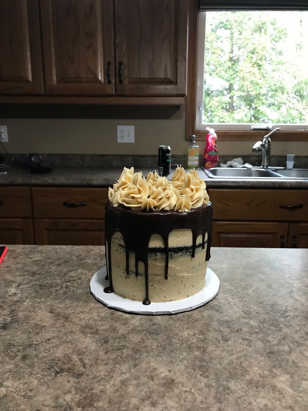 Sweet Bs Custom Cake Studio | 256 Windham Road 2, Norwich, ON N0J 1P0, Canada | Phone: (519) 983-3921