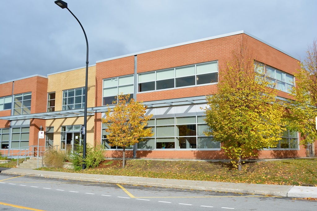Clinique dorthodontie Rosemont | 4801 Rue Molson, Montréal, QC H1Y 0A2, Canada | Phone: (514) 379-3368