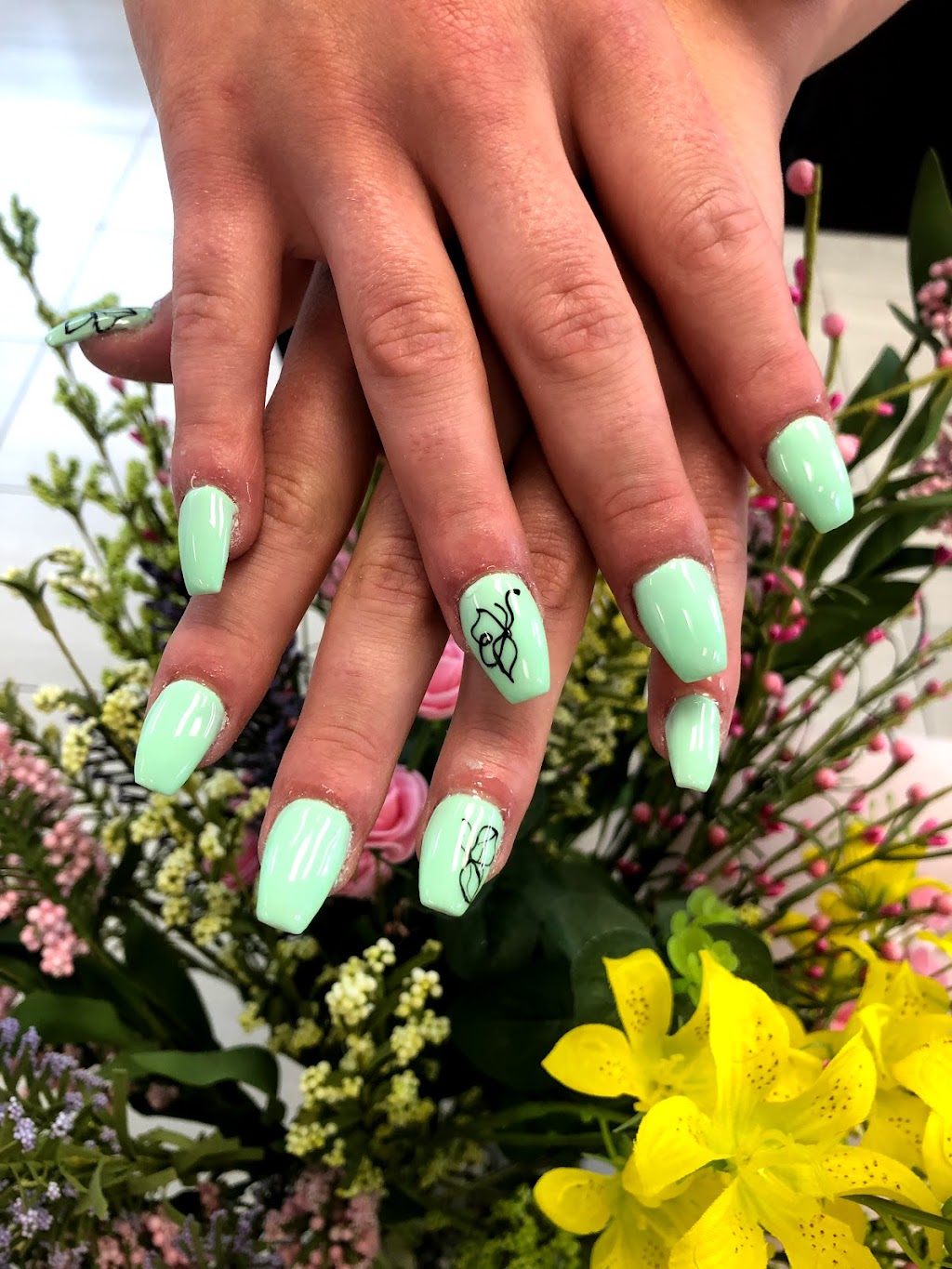 Wasaga nails | 133 33rd St N unit 4, Wasaga Beach, ON L9Z 2C2, Canada | Phone: (705) 422-1111