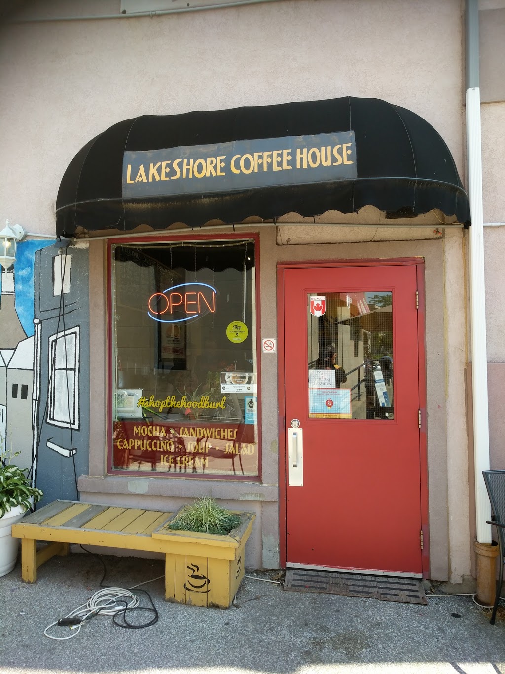 Lakeshore Coffee House | 2007 Lakeshore Rd, Burlington, ON L7R 1A1, Canada | Phone: (905) 631-1622