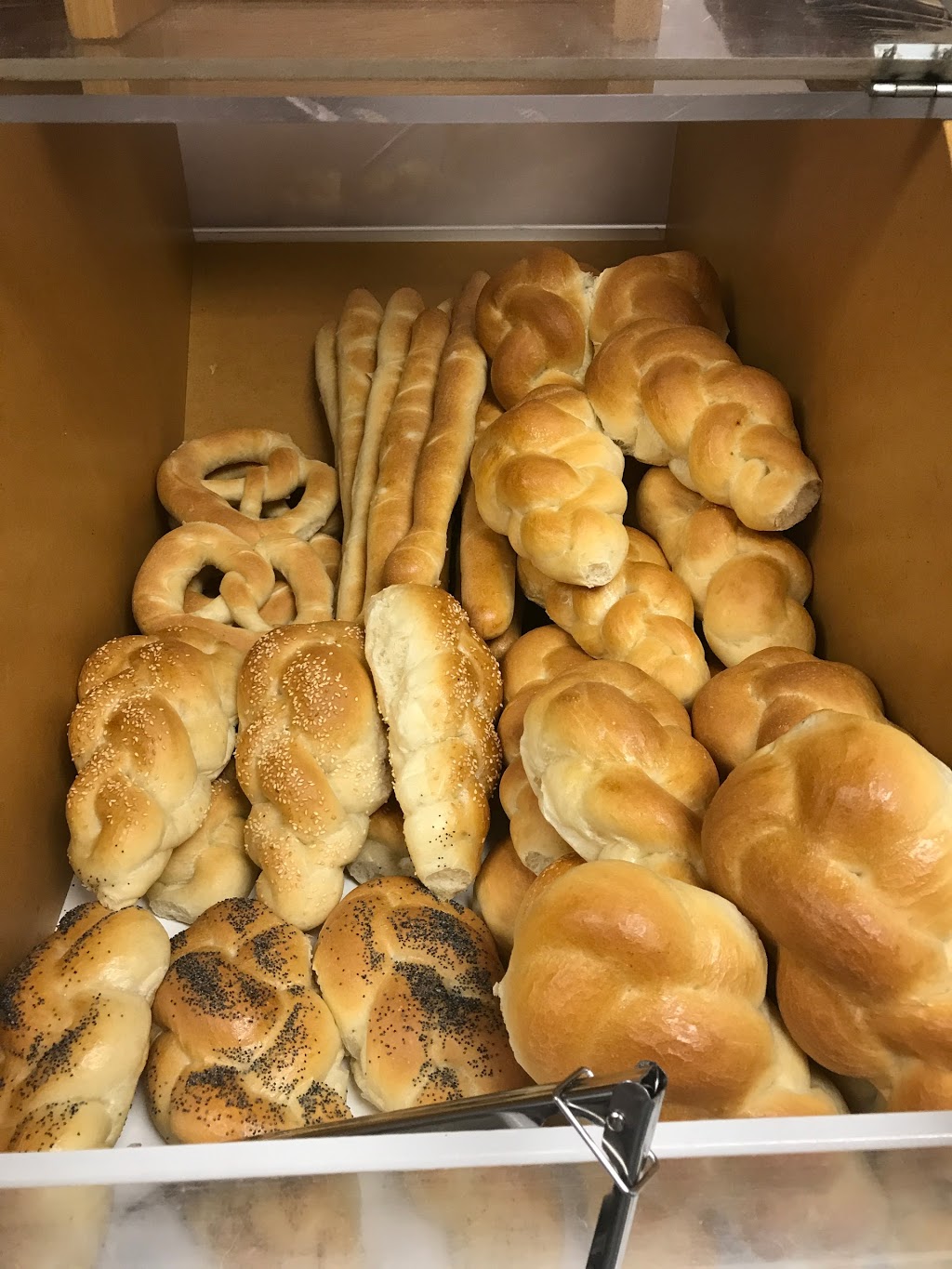 Golden Grain Bakery & Deli | 367 Hamilton Regional Rd 8, Hamilton, ON L8E 2E8, Canada | Phone: (905) 664-6868