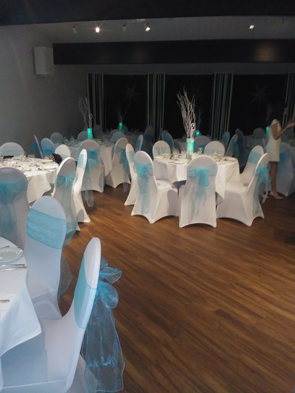 Traiteur La Courtisane | 5691 Rue Saint-Louis, Lévis, QC G6V 4E7, Canada | Phone: (418) 837-6480