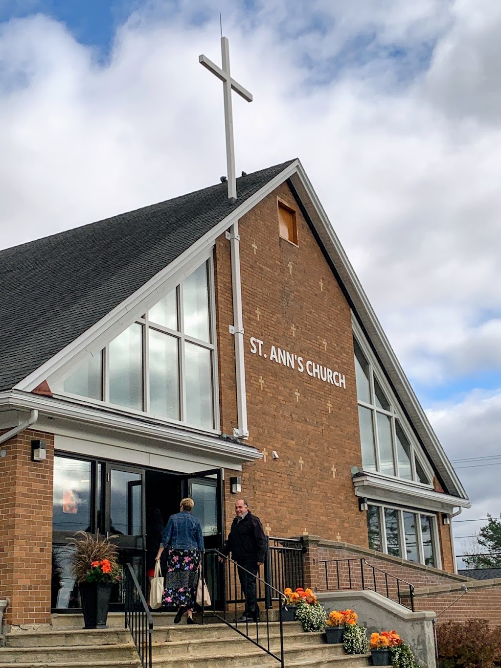 Saint Anns Catholic Church | 135 Simpson Dr, Saint John, NB E2H 2C5, Canada | Phone: (506) 653-6870
