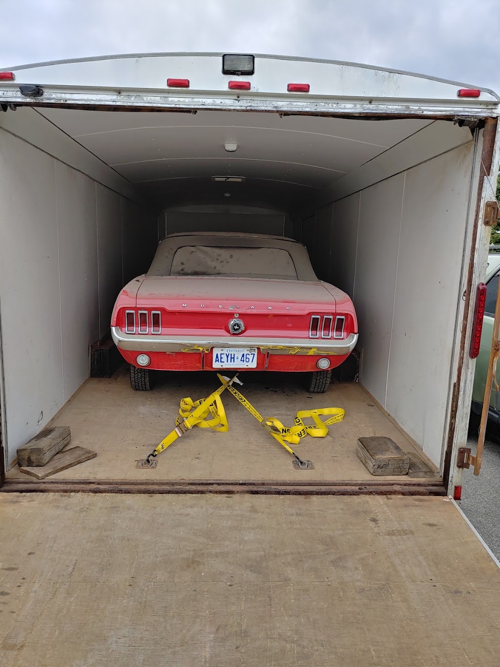 C H & R Towing | 730 Weller Ct, Oakville, ON L6K 3S9, Canada | Phone: (905) 845-9000