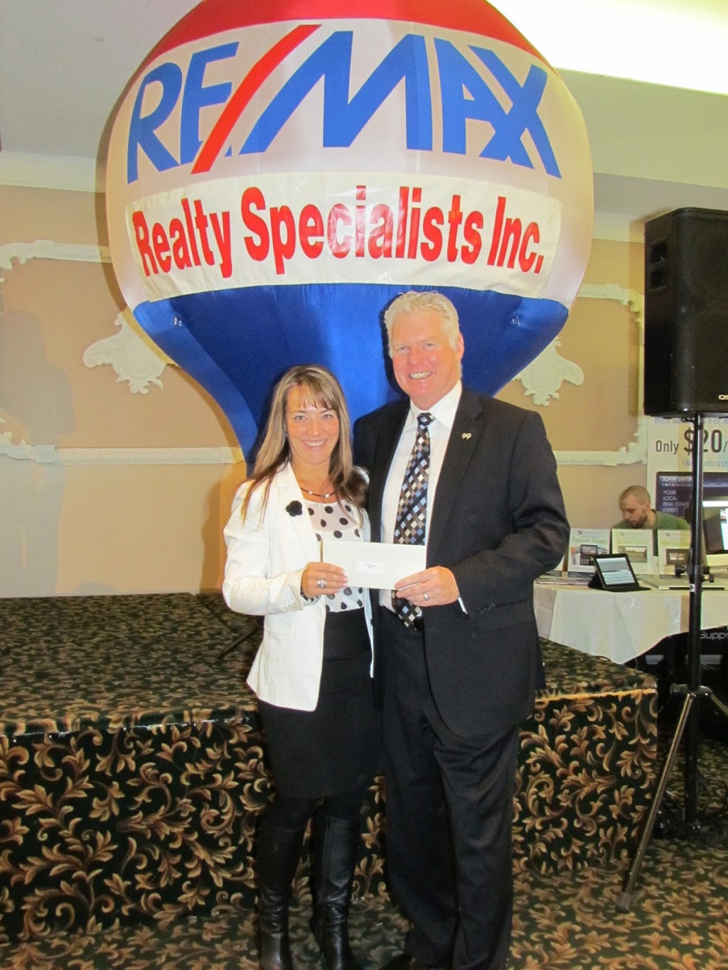 Brenda Apel -Broker- Re/Max Realty Enterprises | 1697 Lakeshore Rd W, Mississauga, ON L5J 1J4, Canada | Phone: (905) 855-2200