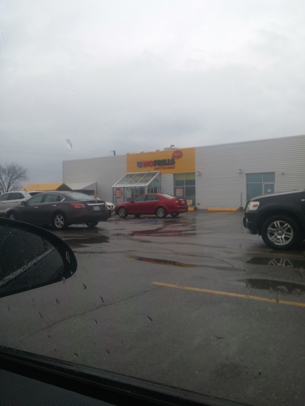Rons No Frills | 160 Main St S, Hagersville, ON N0A 1H0, Canada | Phone: (866) 987-6453