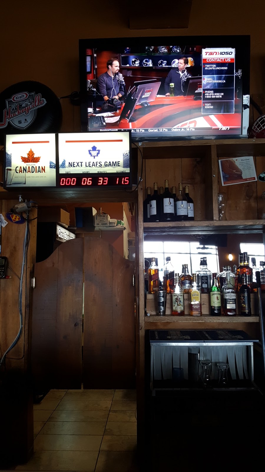 Wild Wing (alcona) | 1070 Innisfil Beach Rd, Innisfil, ON L9S 4T9, Canada | Phone: (705) 431-8325