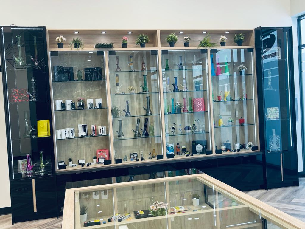 Cannabis House Ambleside | 16436 Ellerslie Rd SW, Edmonton, AB T6W 4S8, Canada | Phone: (587) 489-5889