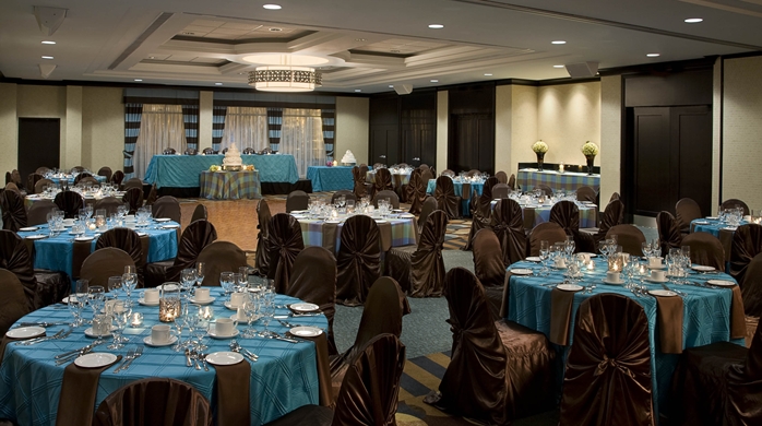 Hilton Garden Inn Toronto Airport West/Mississauga | 1870 Matheson Blvd, Mississauga, ON L4W 0B3, Canada | Phone: (905) 361-6300