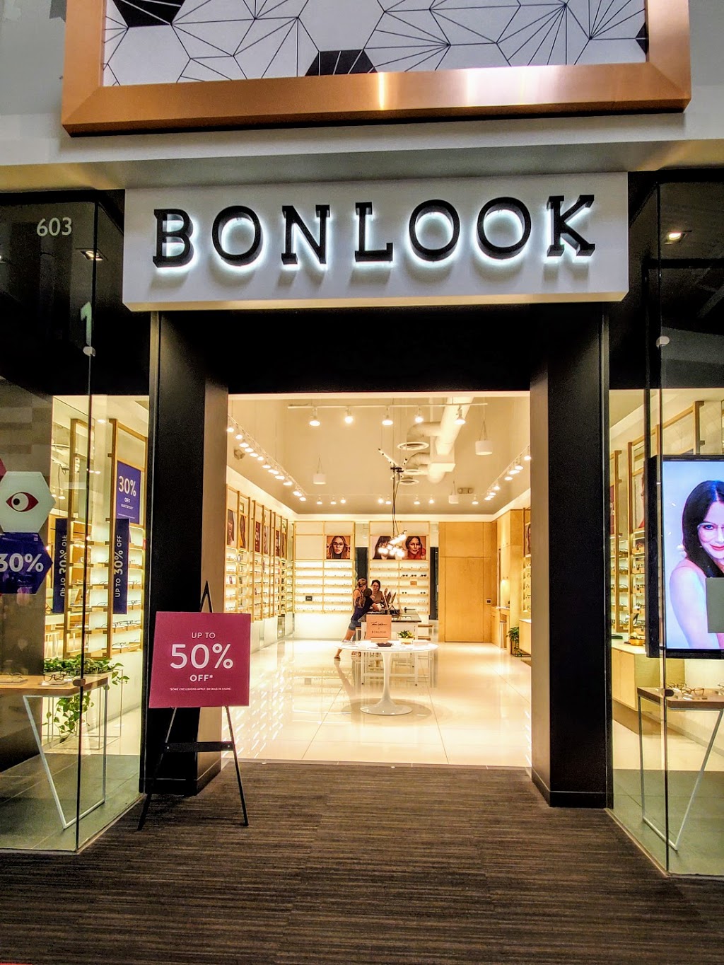 BonLook - Vaughan Mills SC | 1 Bass Pro Mills Dr, Concord, ON L4K 5W4, Canada | Phone: (877) 755-6659