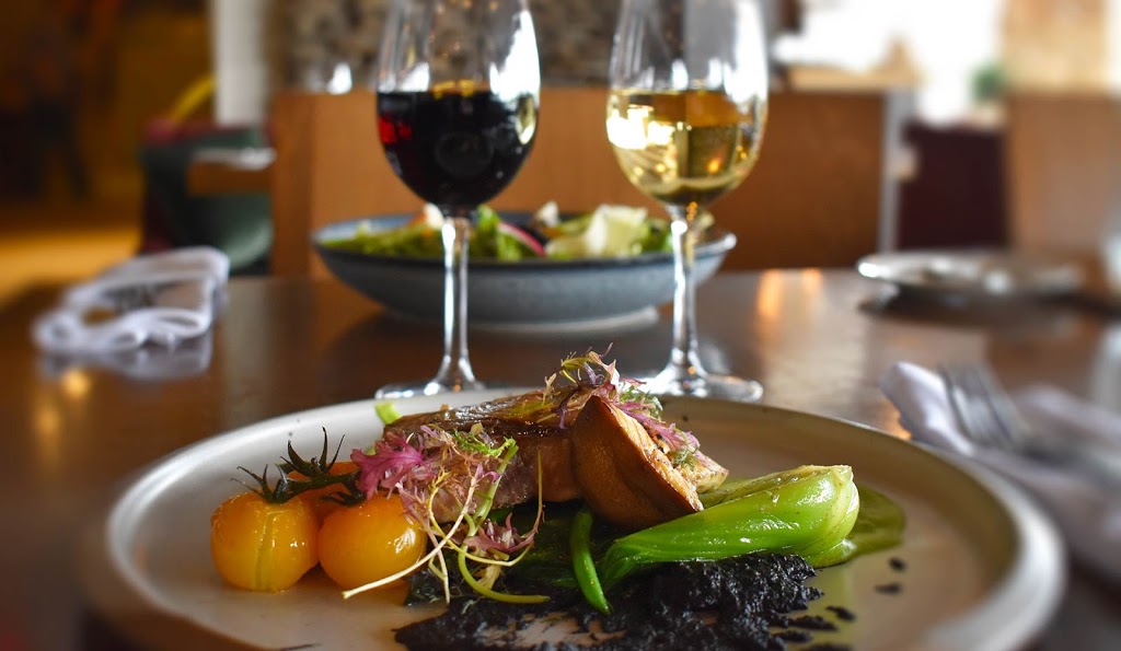 Chais58 | 39 Chemin Fridolin-Simard, Estérel, QC J0T 1E0, Canada | Phone: (888) 378-3735