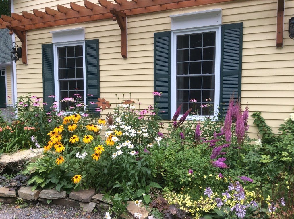 Tranquil Woods Bed & Breakfast | 50 N Portage Rd, Huntsville, ON P1H 2J6, Canada | Phone: (705) 788-7234