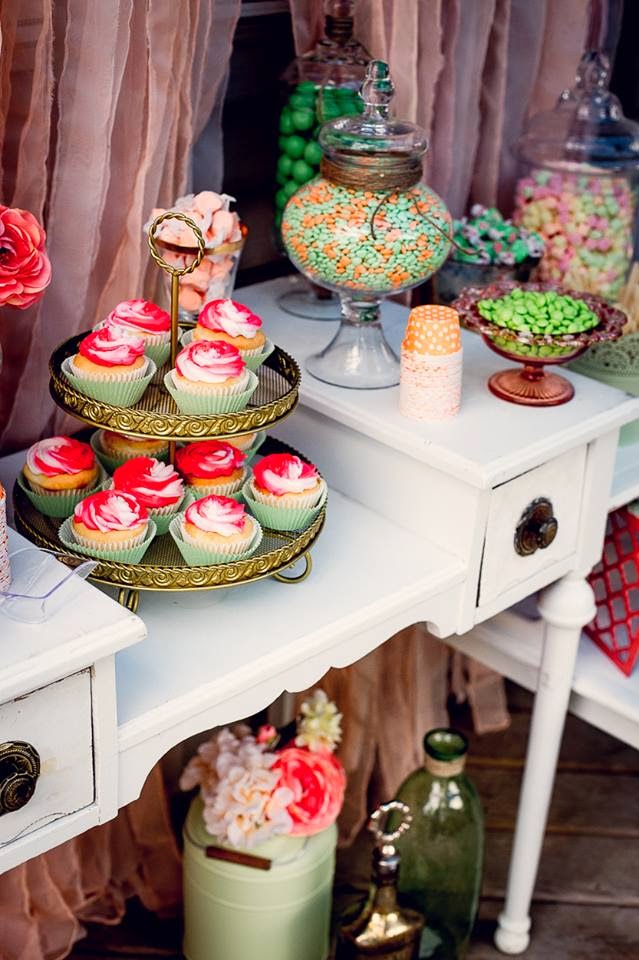 Miss Célébrations | 44 Rue de Lotbinière, Gatineau, QC J8V 3Y8, Canada | Phone: (819) 931-3993