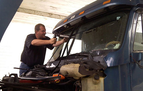 Pritam Windshield Mobile Emissions | 20 Ruth Ave, Brampton, ON L6Z 3X4, Canada | Phone: (647) 405-9329