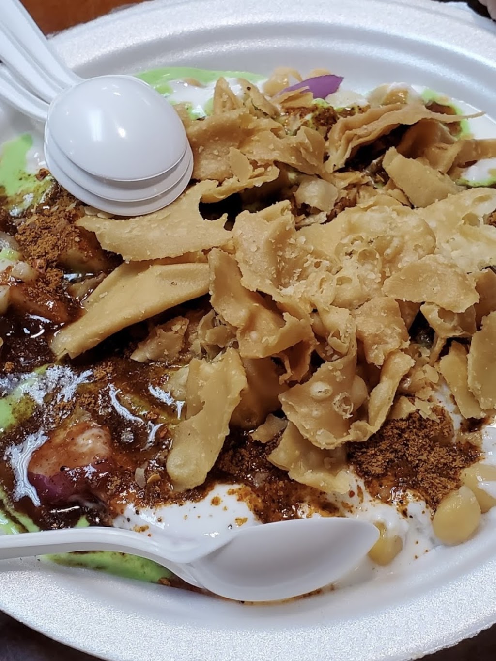 Punjab burger and chaat house | 558 Hartgrove Ln, Oshawa, ON L1K 2N3, Canada | Phone: (647) 219-4968