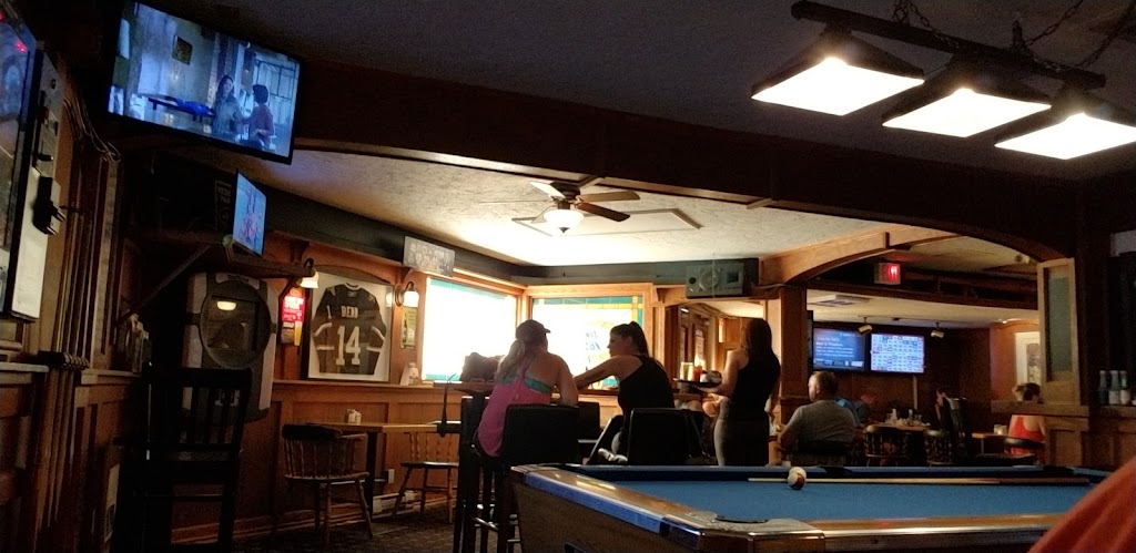 Prairie Inn Neighbourhood Pub | 7806 E Saanich Rd, Saanichton, BC V8M 2B3, Canada | Phone: (250) 652-1575