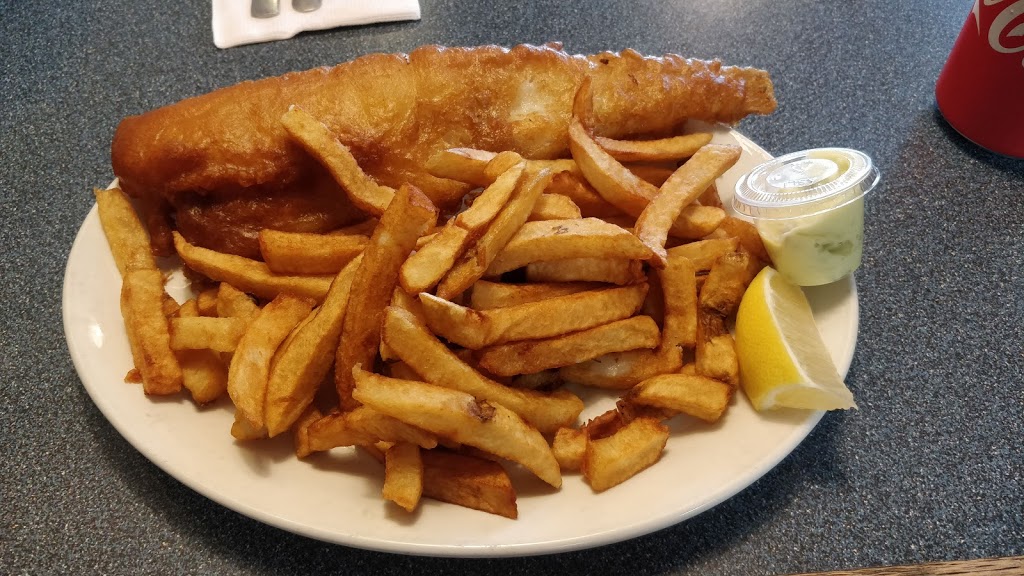 Schooners Fish & Chips | 72 Picton Main St, Bloomfield, ON K0K 1G0, Canada | Phone: (613) 476-2288