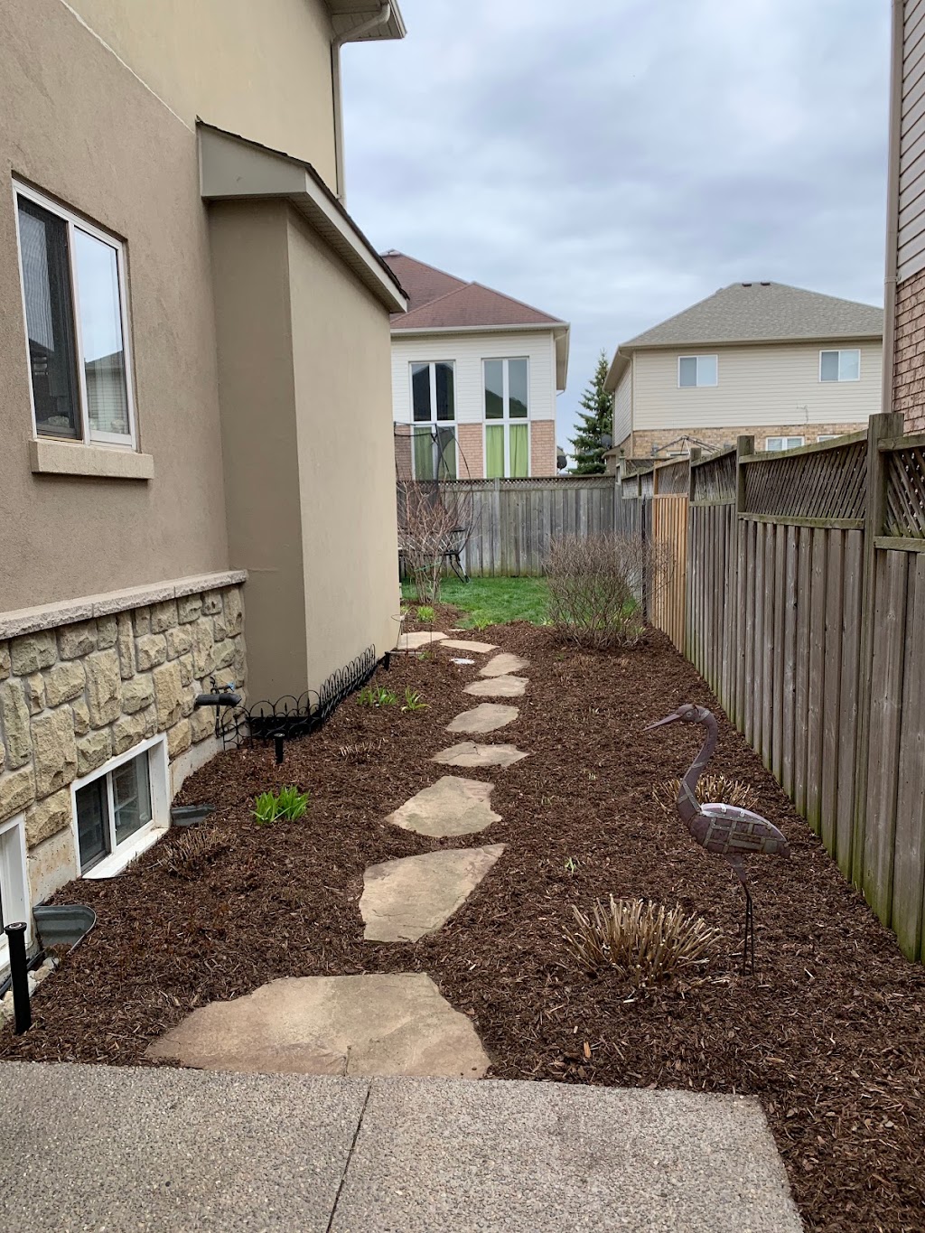 Black Diamond Lawn Care & Landscaping | 30 Brantford St, Brantford, ON N3S 0G2, Canada | Phone: (289) 933-2621