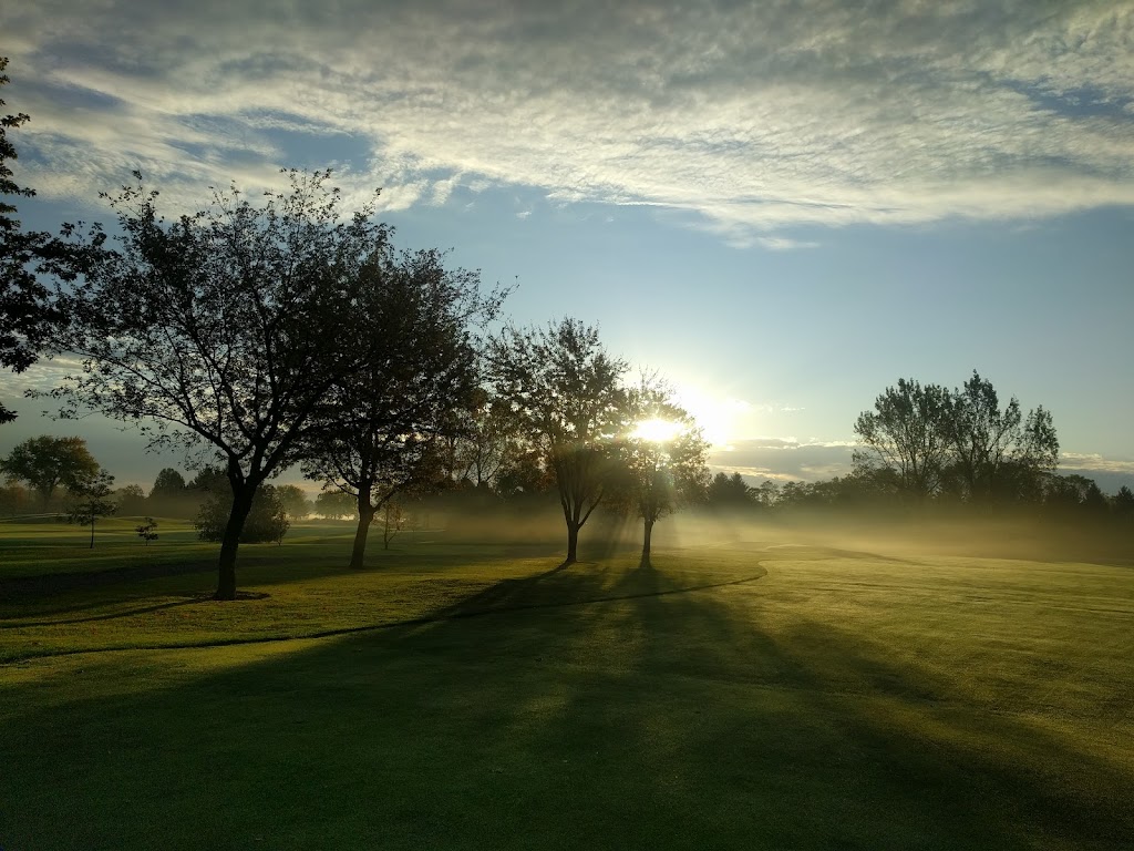 Willow Ridge Golf & Country Club Ltd. | 439 Chatham St S, Blenheim, ON N0P 1A0, Canada | Phone: (519) 676-8772