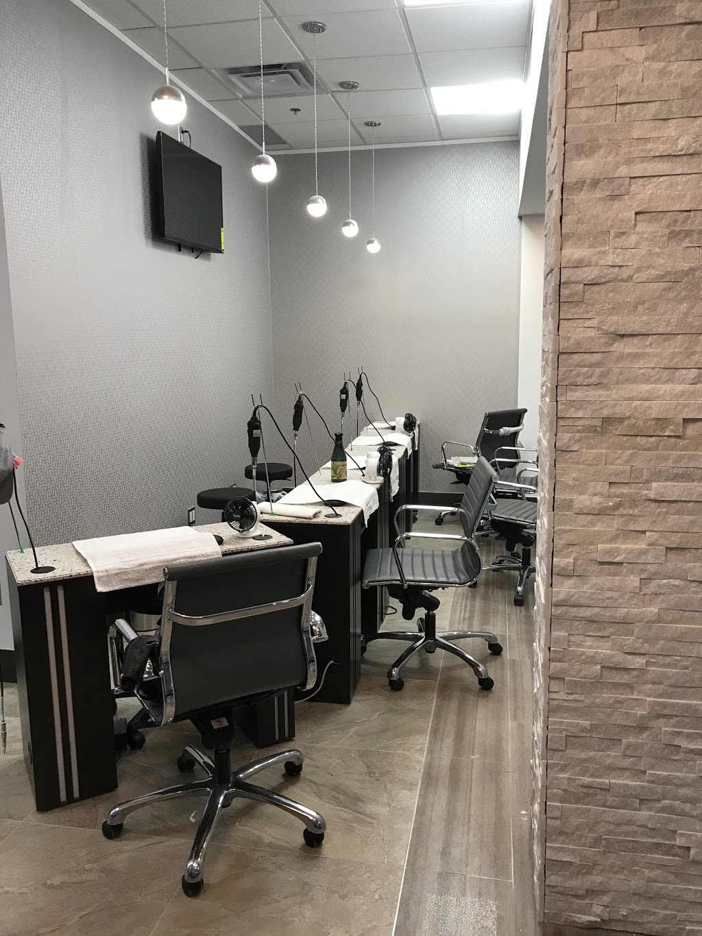 Beautique Bar | 2900 Warden Ave Unit 244, Scarborough, ON M1W 2S8, Canada | Phone: (647) 770-5232