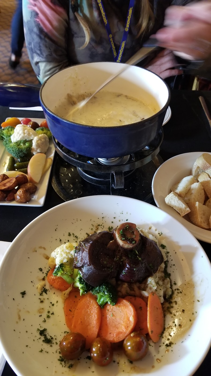 Sawyers Nook | 1 Whitehorn Rd, Lake Louise, AB T0L 1E0, Canada | Phone: (403) 522-3555