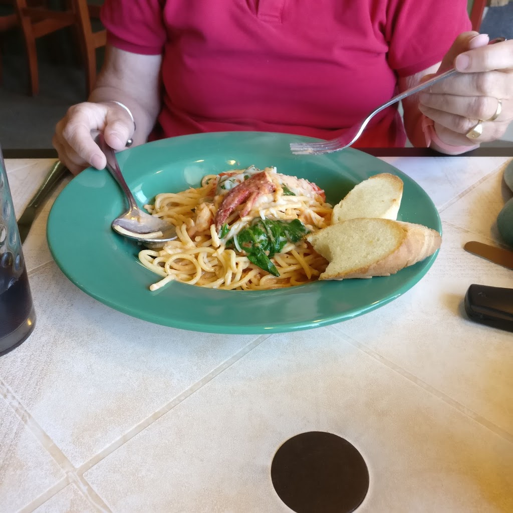 Il Porto Pizzeria And Pasta House | 22808 Highway, Sheet Harbour, NS B0J 3B0, Canada | Phone: (902) 885-3111