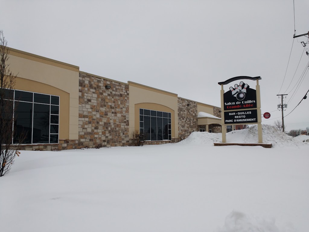Salon de Quilles Grande-Allée | 1400 Grande Allée, Terrebonne, QC J6W 6B7, Canada | Phone: (450) 964-4141