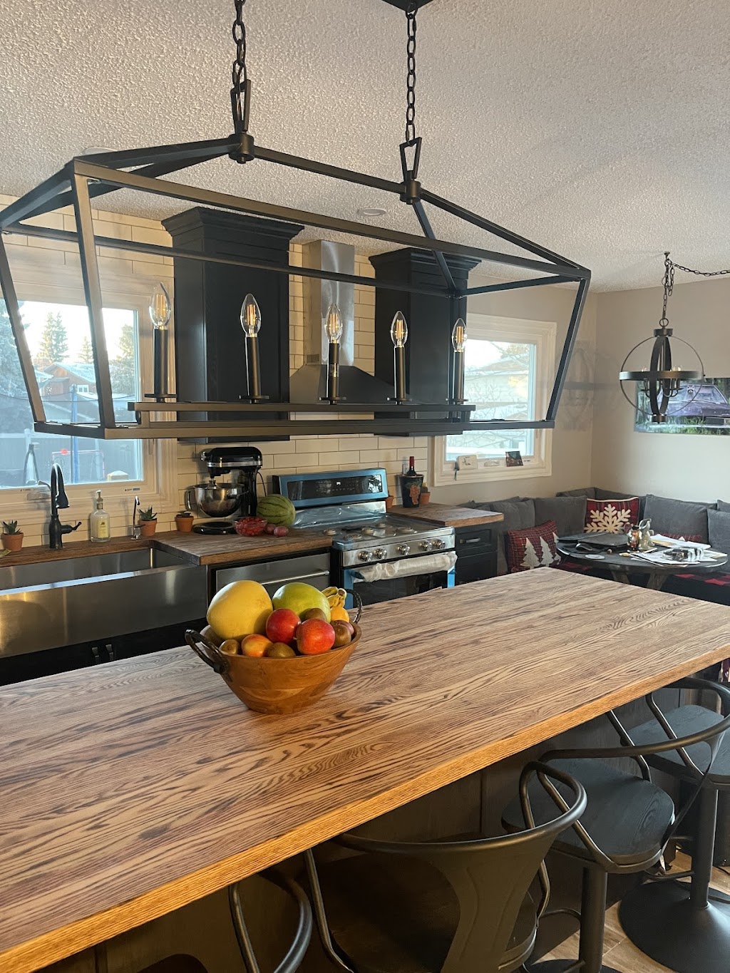Wild Rose finishing carpentry | 2009 Tanner Wynd NW, Edmonton, AB T6R 3M7, Canada | Phone: (780) 257-1364