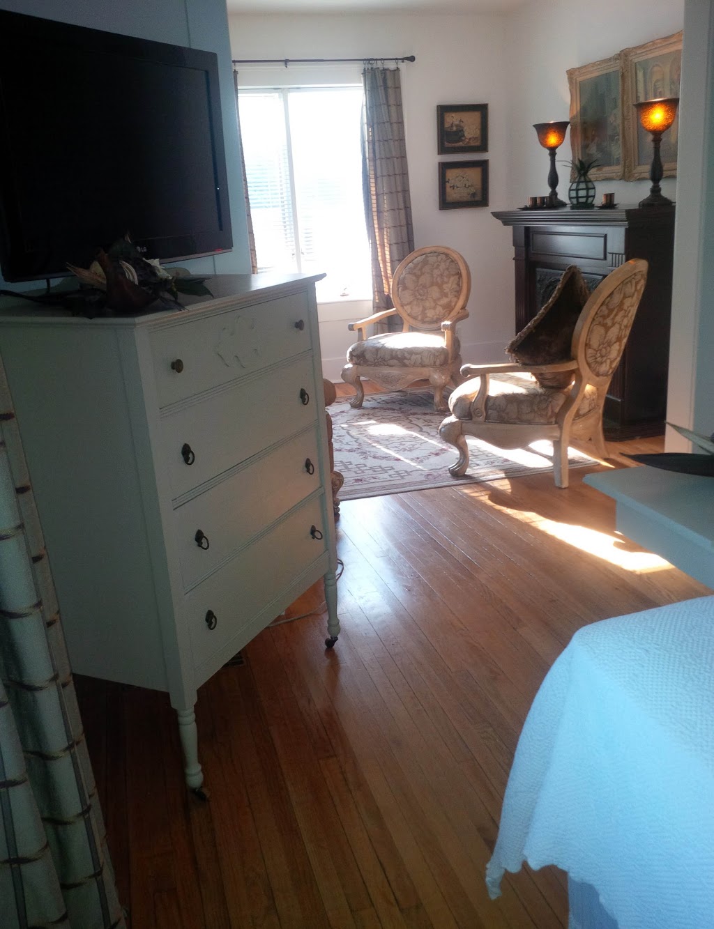 On Front St. Bed & Breakfast | 11 Front St, Conestogo, ON N0B 1N0, Canada | Phone: (519) 498-9395