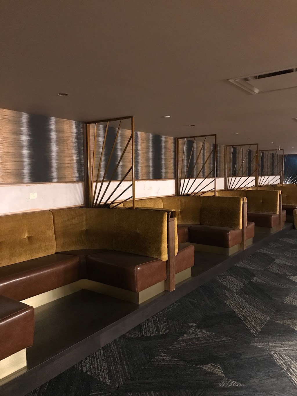 Carest Furniture | 12610 72 St NW, Edmonton, AB T5B 4S3, Canada | Phone: (780) 474-3888