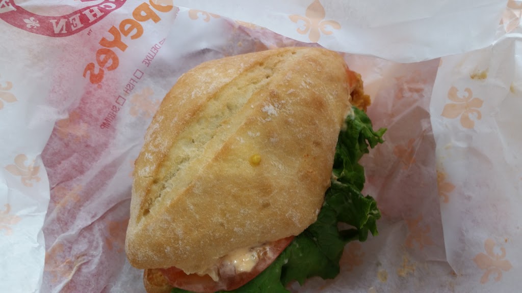 Popeyes Louisiana Kitchen | 7205 Goreway Dr, Mississauga, ON L4T 2T9, Canada | Phone: (905) 671-8887