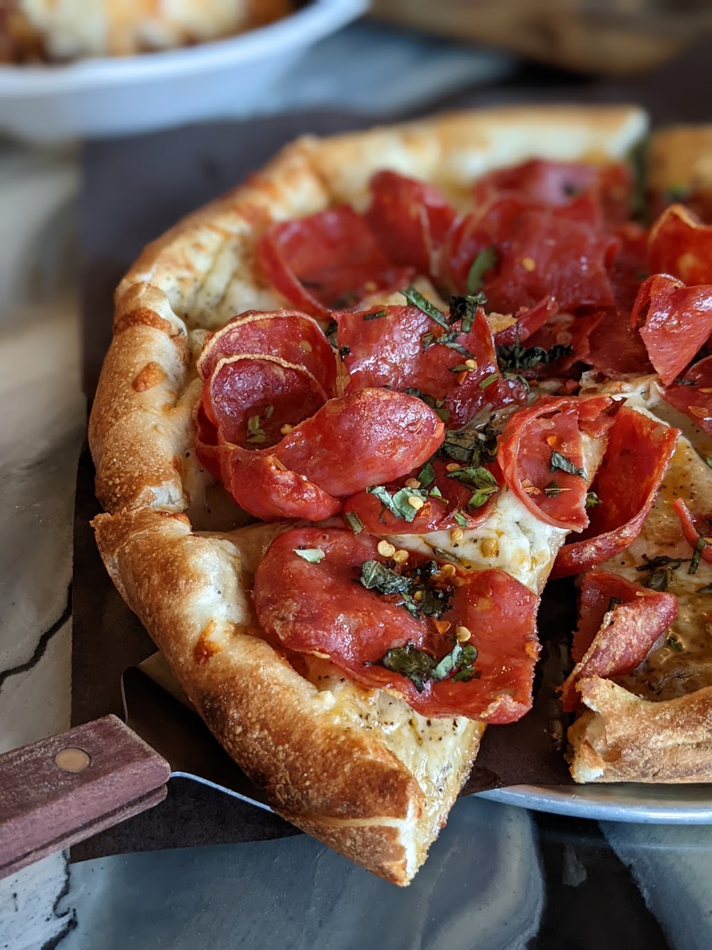 The Grist - Craft Kitchen & Brewery | 78 Four Mile Creek Rd, Niagara-on-the-Lake, ON L0S 1P0, Canada | Phone: (289) 296-9199