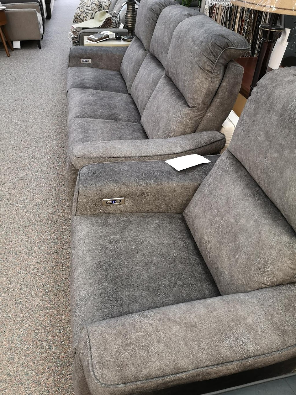 Halton Hills Furniture & Appliances | 2 Main St N, Acton, ON L7J 1W1, Canada | Phone: (519) 853-4299