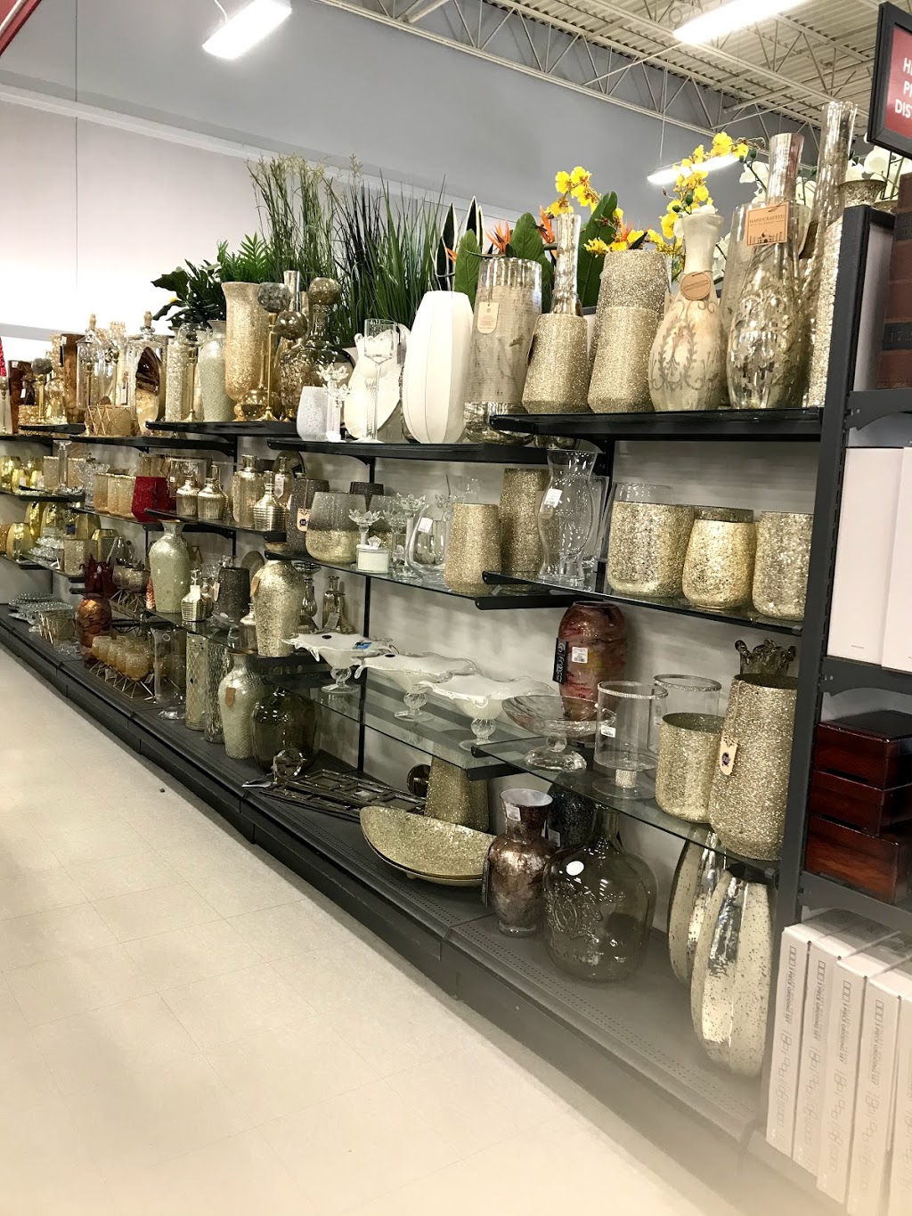 HomeSense | 1840 The Queensway, Etobicoke, ON M9C 5H5, Canada | Phone: (416) 621-4275