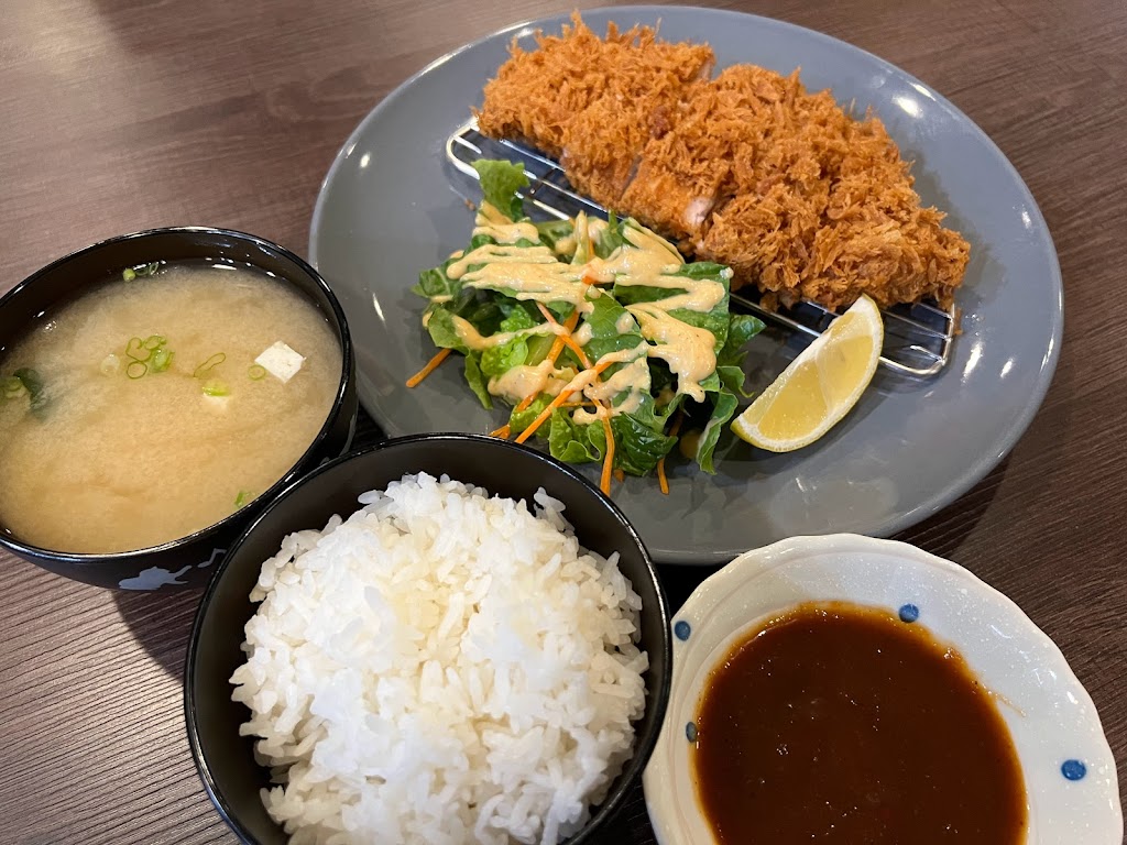 Miku Sushi | 4323 Macleod Trail SW, Calgary, AB T2G 0A3, Canada | Phone: (403) 214-2078