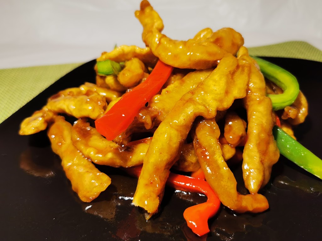 Landscape Restaurant Ltd | 423 4 Ave SW, Moose Jaw, SK S6H 5V5, Canada | Phone: (306) 693-3881