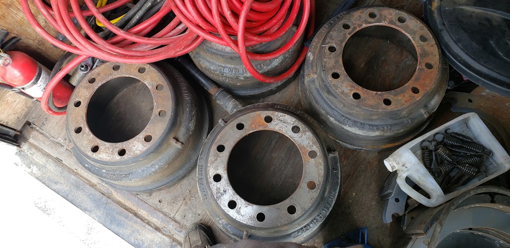 Mobile truck repair | Peardonville Rd #2195, Abbotsford, BC V2T 6J7, Canada | Phone: (604) 842-9400