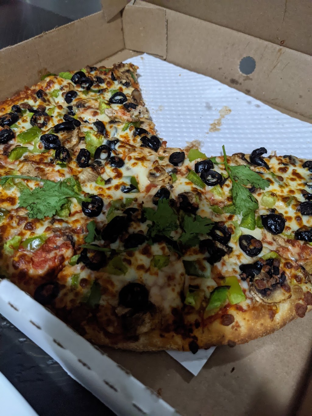 Grabb a pizza | 4369 Brandon Gate Dr, Mississauga, ON L4T 3L5, Canada | Phone: (905) 612-1616