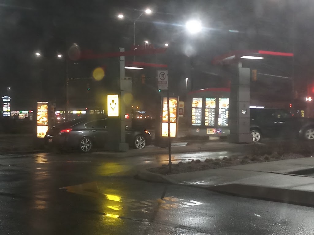 McDonalds | 3510 Derry Rd E, Mississauga, ON L4T 3V7, Canada | Phone: (905) 677-8711