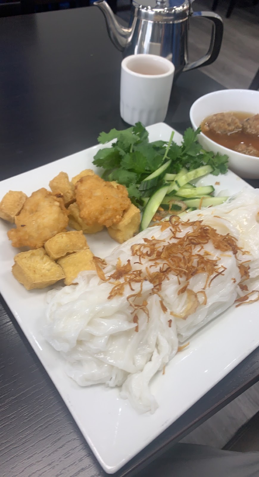 Quán Ngon Toronto | 2849 Jane St, North York, ON M3N 2J5, Canada | Phone: (647) 748-5533