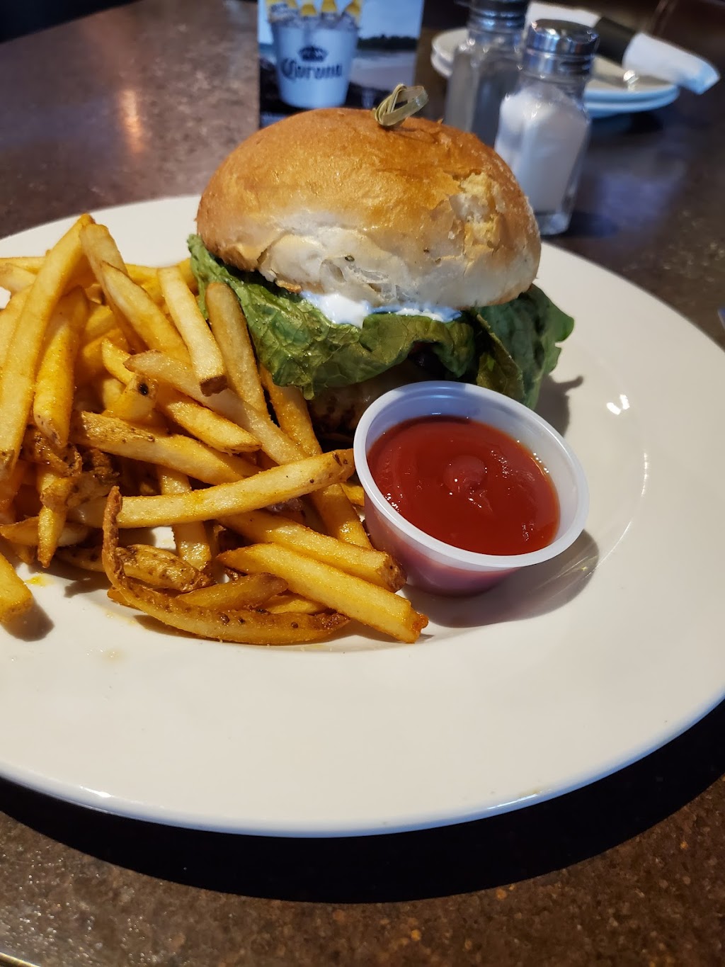 Don Cherrys Sports Grill | 209 Van Horne St S, Cranbrook, BC V1C 6R9, Canada | Phone: (778) 520-2224