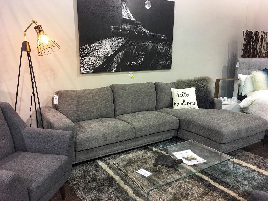 Q Living Furniture | 3122 Mount Lehman Rd B140, Abbotsford, BC V2T 0C5, Canada | Phone: (778) 771-5130